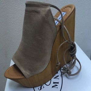 Steve Madden Wedges
